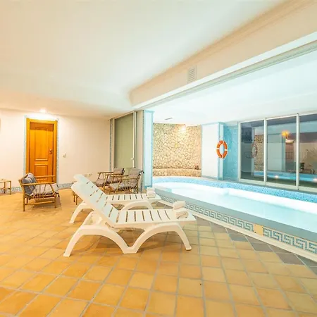 Luxury W Stunning Sea Views Marina Villa *